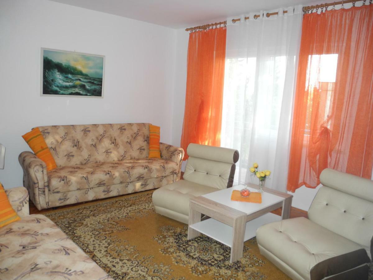 Apartments Karla Crikvenica Esterno foto